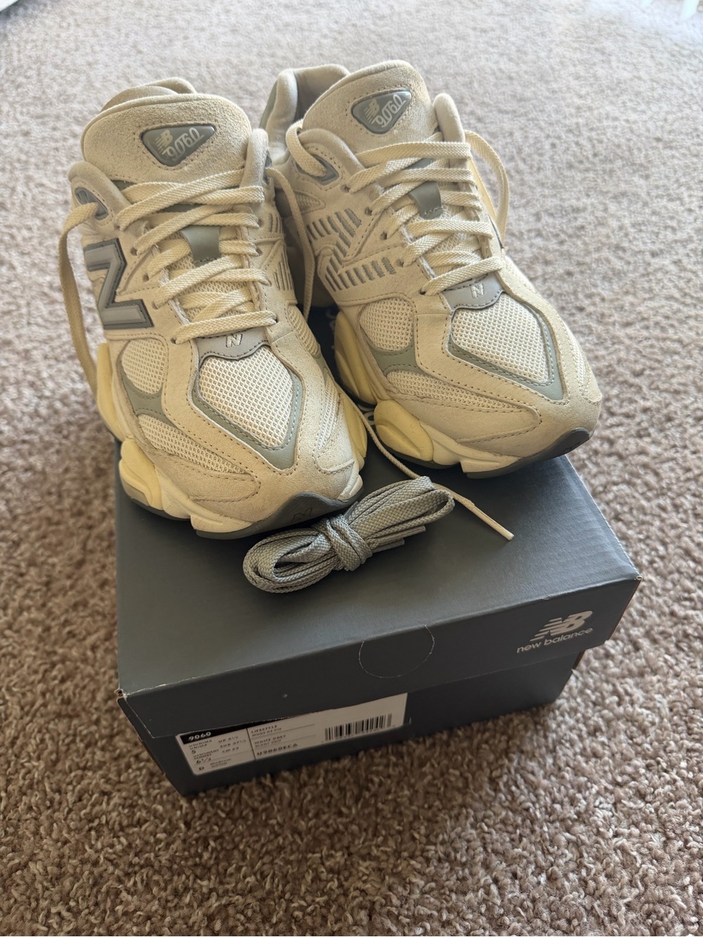 New Balance 9060 Sneakers
